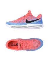 NIKE Sneakers & Tennis shoes basse donna