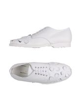 COMME des GARÇONS Sneakers & Tennis shoes basse donna