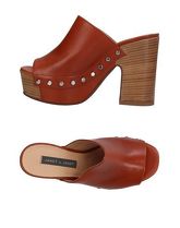 JANET & JANET Mules & Zoccoli donna