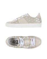 QUATTROBARRADODICI Sneakers & Tennis shoes basse donna