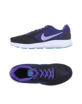 NIKE Sneakers & Tennis shoes basse donna