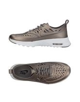 NIKE Sneakers & Tennis shoes basse donna