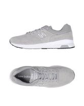 NEW BALANCE Sneakers & Tennis shoes basse uomo