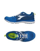 DIADORA Sneakers & Tennis shoes basse uomo