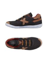 MUNICH Sneakers & Tennis shoes basse uomo