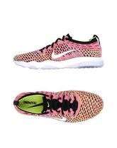 NIKE Sneakers & Tennis shoes basse donna