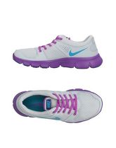 NIKE Sneakers & Tennis shoes basse donna