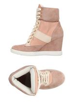 BETTY BLUE Sneakers & Tennis shoes alte donna
