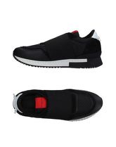 GIVENCHY Sneakers & Tennis shoes basse uomo