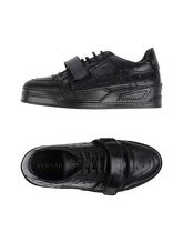 VERSACE Sneakers & Tennis shoes basse uomo