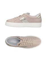 ANDREA MORELLI Sneakers & Tennis shoes basse donna