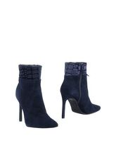 STUART WEITZMAN Stivaletti donna