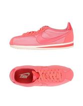 NIKE Sneakers & Tennis shoes basse donna