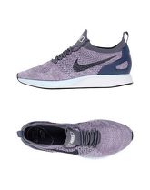 NIKE Sneakers & Tennis shoes basse donna