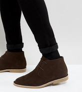 ASOS - Desert boots a pianta larga in camoscio sintetico marrone - Marrone