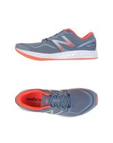 NEW BALANCE Sneakers & Tennis shoes basse uomo