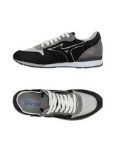 MIZUNO Sneakers & Tennis shoes basse uomo