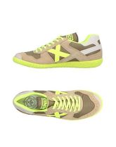 MUNICH Sneakers & Tennis shoes basse uomo