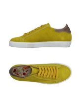 LEREWS Sneakers & Tennis shoes basse uomo