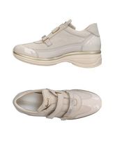 CESARE P. Sneakers & Tennis shoes basse donna