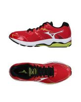 MIZUNO Sneakers & Tennis shoes basse uomo