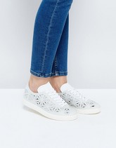 adidas Originals - Gazelle - Scarpe da ginnastica bianche con cut-out - Bianco