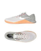 NIKE Sneakers & Tennis shoes basse uomo