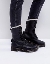 Dr Martens - Aimilita - Stivali con 9 occhielli e pelliccia sintetica - Nero