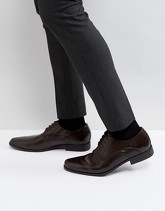 ASOS - Scarpe brogue stile derby in pelle sintetica marrone con pannelli goffrati - Marrone